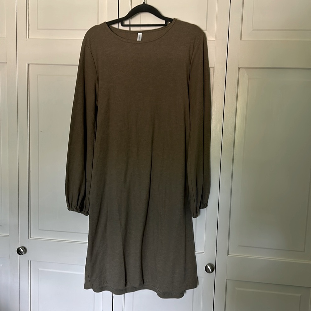 Lionstill XL Olive Long Sleeved Dress